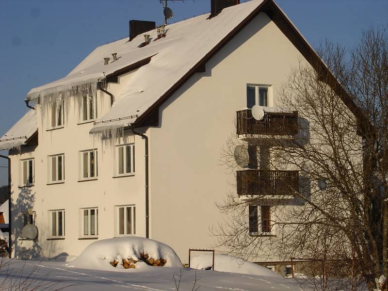 Apartmán U hamru 9 na Kvildě – obývací pokoj